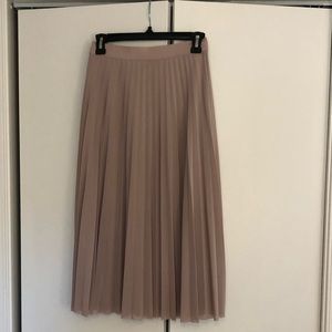 Cute midi skirt
